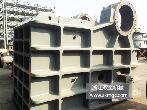 浙江雙金機(jī)械顎式破碎機(jī)
