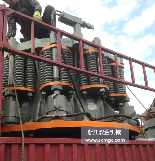 浙江雙金機(jī)械圓錐機(jī)