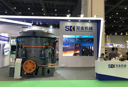 雙金1500多缸液壓圓錐機(jī)參展